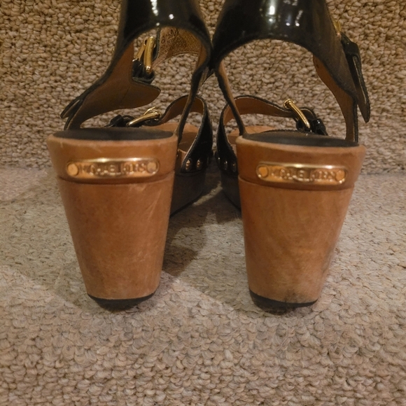 Michael Kors platform sandals, size 6.5 - Picture 3 of 6